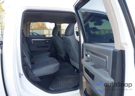 2016 Ram 1500 Big Horn z USA, uszkodzony, nr VIN 1C6RR7LT7GS111680